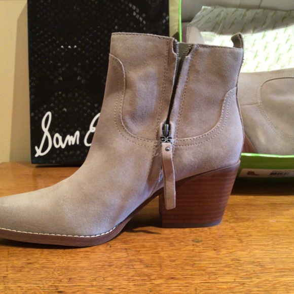 Sam Edelman,  Suede Bootie, womens Sz 7.5M, NiB - Picture 2 of 3
